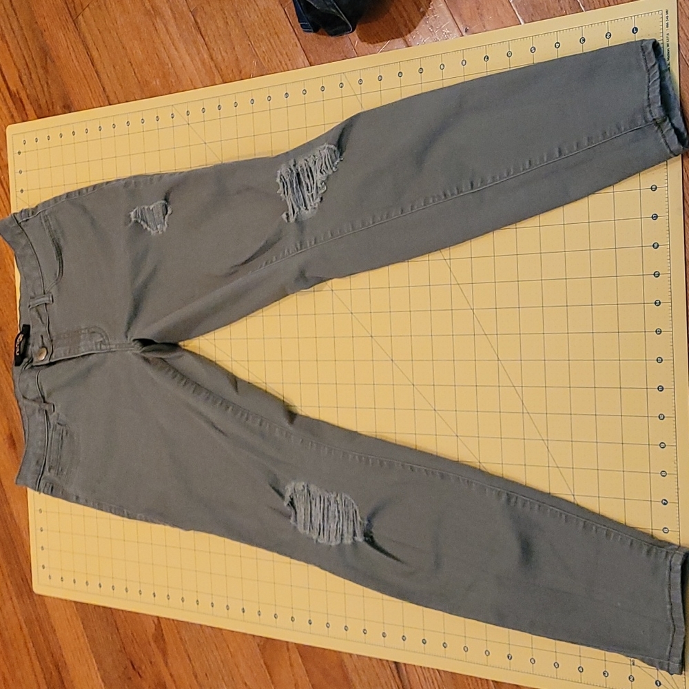 Refuge olive jeans
